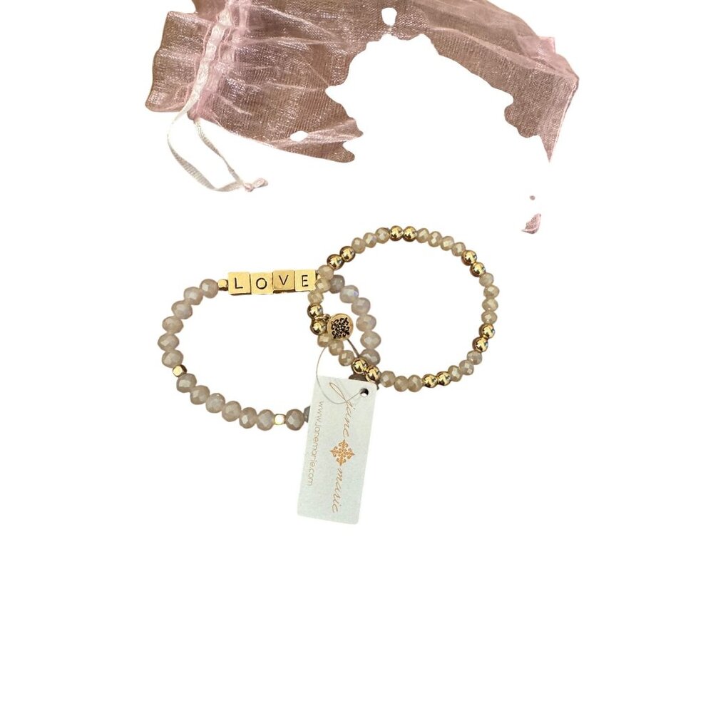 NWT Love beaded bracelet set - Picture 2 of 2